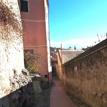 Appartamento Rivierarent Colori Al Castello Finalborgo Finale Ligure