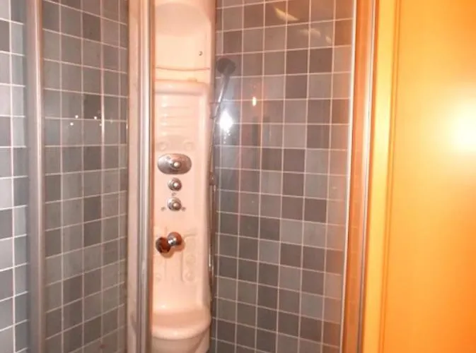 דירה Rivierarent Colori Al Castello Finalborgo פינאלה ליגורה