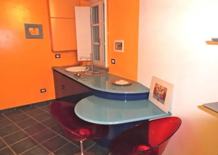 Rivierarent Colori Al Castello Finalborgo * פינאלה ליגורה