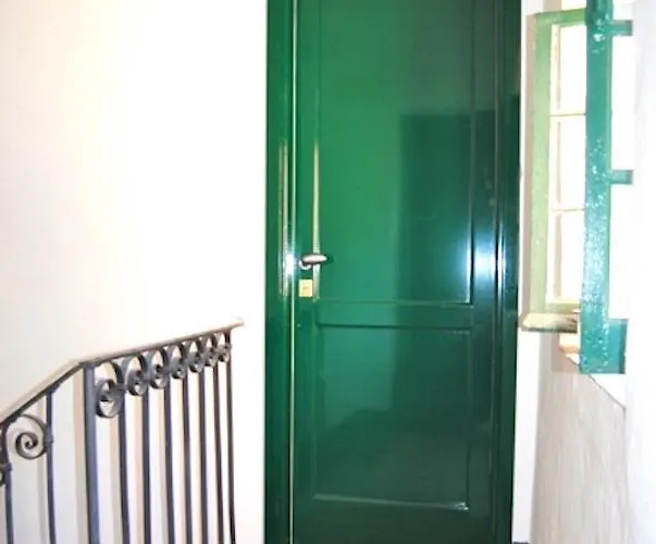 Rivierarent Colori Al Castello Finalborgo * פינאלה ליגורה