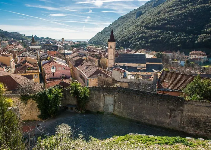 Rivierarent Colori Al Castello Finalborgo